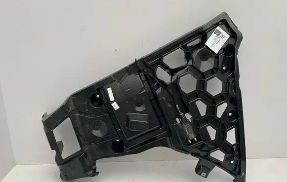 BMW X6 G06 Rear bumper mounting bracket 8085684