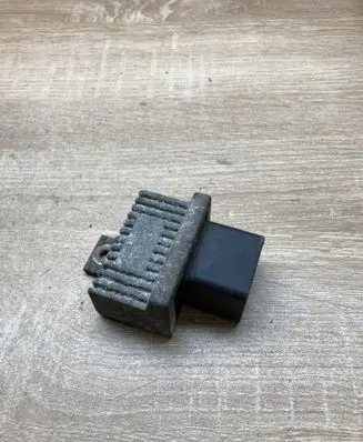Renault Laguna II Glow plug pre-heat relay 7700115073