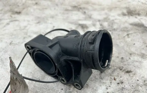 Mercedes-Benz E C207 W207 Engine coolant pipe/hose A6422001156