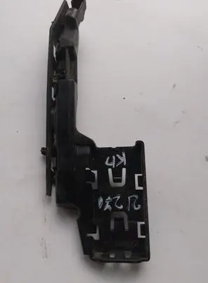 Skoda Octavia Mk4 Front bumper mounting bracket FRONTLEFT 5E3807183