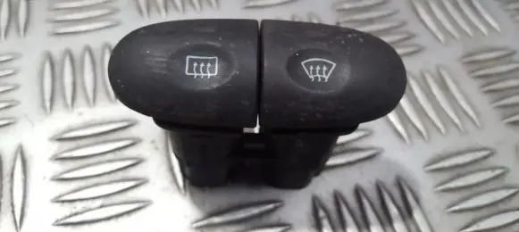 Ford Mondeo Mk III Windscreen/window heater switch D3L0A