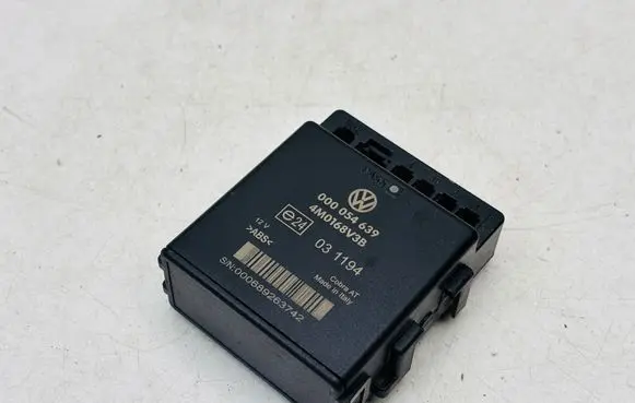 Volkswagen PASSAT B6 Parking PDC control unit/module 000054639 4M0168V3B 031194