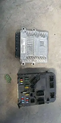 Peugeot 407 Engine control unit/module 9660780780 9655708480