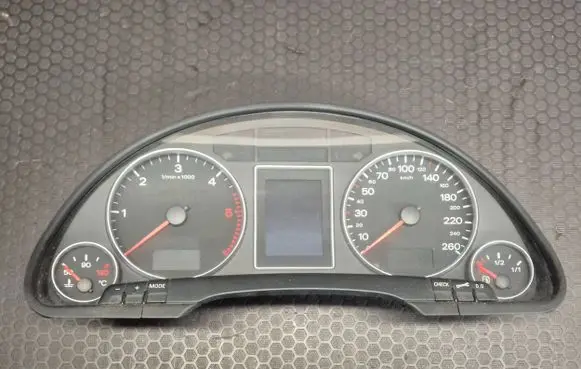 Audi A4 S4 B7 8E 8H Speedometer (instrument cluster) 8E0920901D 0484000162 0263626090
