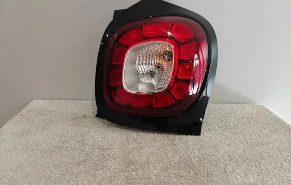 Smart ForFour II W453 Rear/tail lights