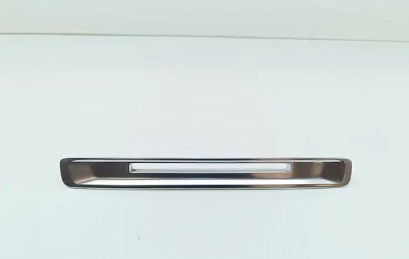 Volvo XC60 Radio/GPS head unit trim 30755359