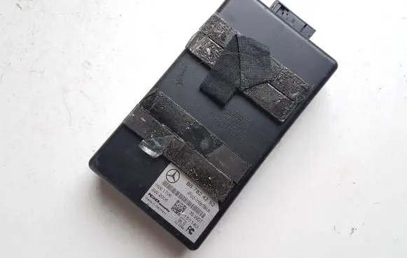 Mercedes-Benz ML W164 Phone control unit/module B67824252