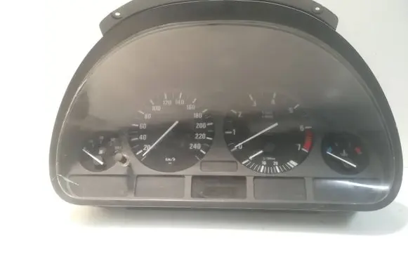 BMW 5 E39 Speedometer (instrument cluster) 87001313