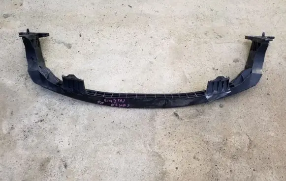 Opel Corsa C Front bumper support beam 13223751 323598325