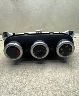 Fiat 500L Climate control unit