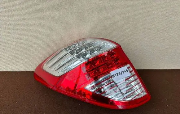 Toyota RAV 4 (XA30) Rear/tail lights J88-K56