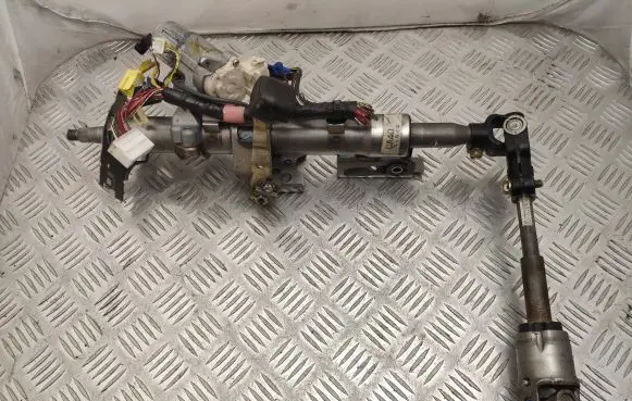 Toyota RAV 4 (XA20) Steering rack mechanical part 45020423 8978352010