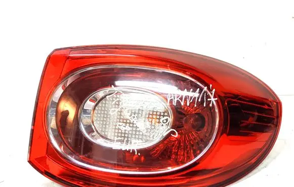 Volkswagen Tiguan Rear/tail lights 5N0945096F