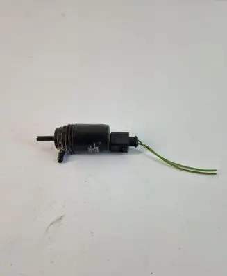 Volkswagen Eos Windscreen/windshield washer pump 1K5955651
