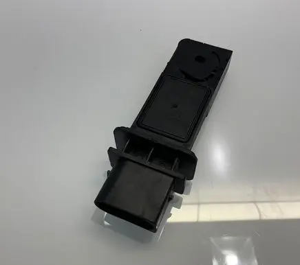 Mercedes-Benz E W211 Mass air flow meter A6420940148 6420940148