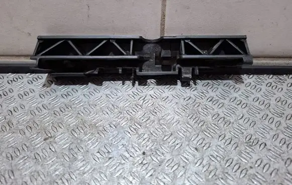 Audi A6 S6 C7 4G Front bumper mounting bracket 4G0853921B
