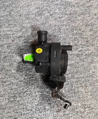 Volkswagen Golf VII Electric auxiliary coolant/water pump 5Q0121599T ED06968302 39202321810