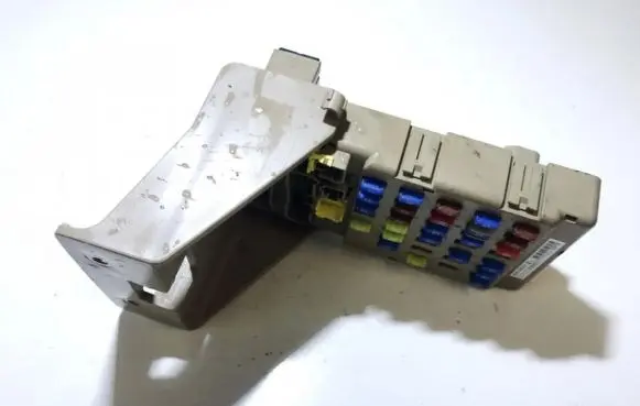 Subaru Outback Fuse box set 82201ag000 406301