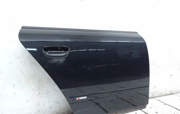 Audi A4 S4 B7 8E 8H Rear door