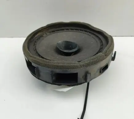 Mitsubishi L200 Front door speaker 8720A151