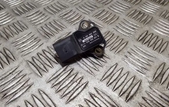 Volkswagen Golf Plus Air pressure sensor 0281002399 038906051B