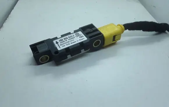 Audi A6 S6 C5 4B Airbag deployment crash/impact sensor 4B0959643E