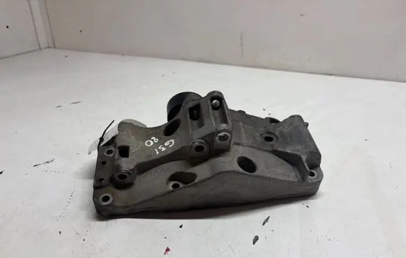 BMW 5 G30 G31 G38 Generator/alternator bracket 7619250