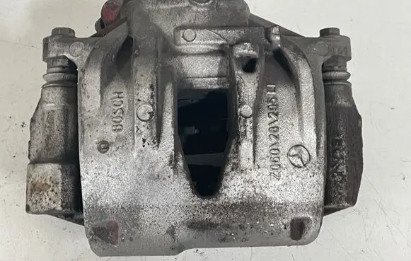 Mercedes-Benz E W211 Front brake caliper Z06028295