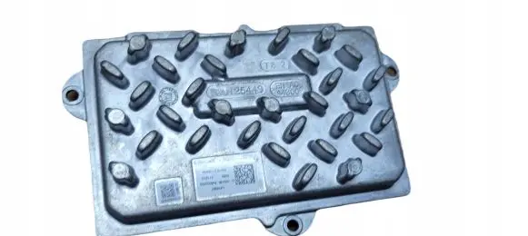 Peugeot 508 II Voltage converter/converter module 