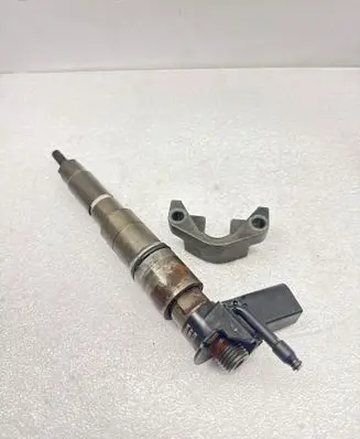 Fuel injector