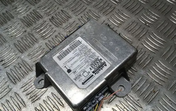 Renault Megane II Airbag control unit/module 8200307802 603383500 D105MC42252