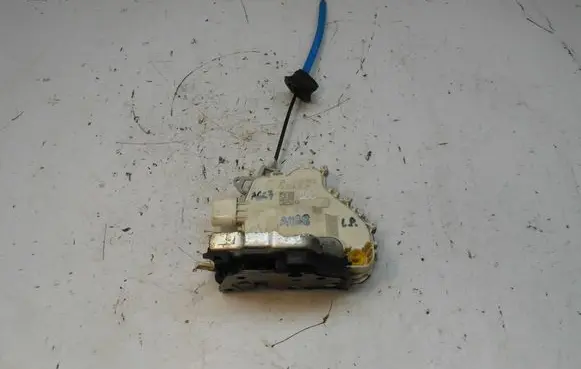 Audi A4 S4 B8 8K Front door lock 8J1837015D