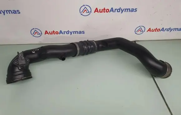 BMW 5 F10 F11 Intercooler hose/pipe 7582314 13717582314