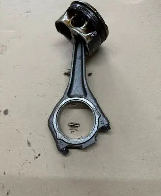 Jaguar F-Pace Connecting rod/conrod 