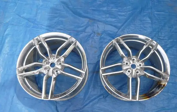 Ferrari FF R20 alloy rim 