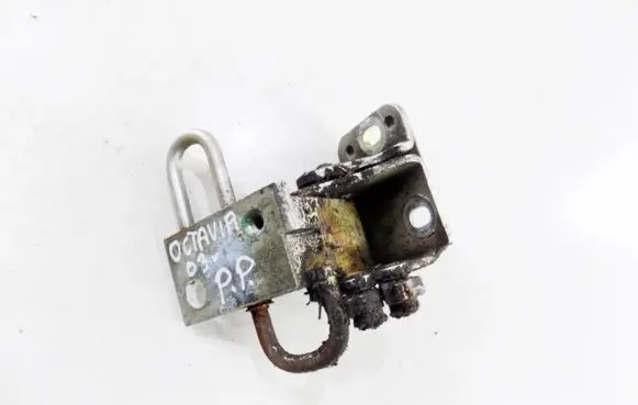 Skoda Octavia Mk1 (1U) Front door lower hinge 