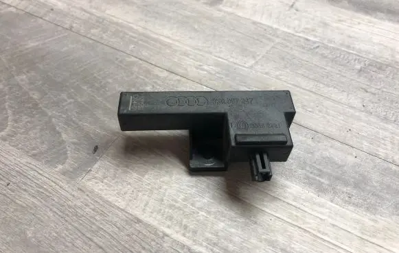 Audi A6 S6 C7 4G Keyless (KESSY) go control unit/module 8K0907247 33342221