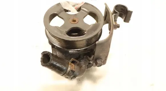 Mitsubishi Grandis Power steering pump 012