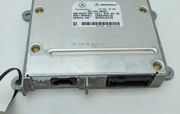 Mercedes-Benz SLK R171 Bluetooth control unit module A2118705526 UH06MM01CB DM70718139
