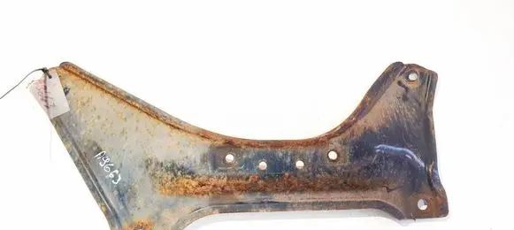 Engine mounting bracket