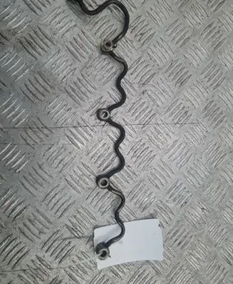 Toyota Corolla Verso E121 Fuel injector supply line/pipe 
