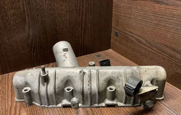 Iveco Daily 3rd gen Intake manifold 504058786