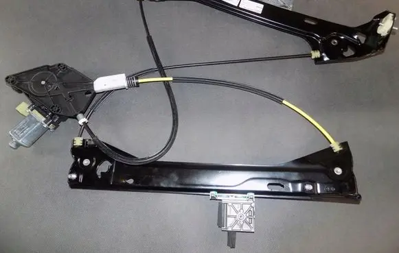 Audi TT TTS RS Mk3 8S Front door window regulator with motor 8S0837462