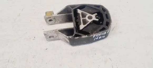 Ford Focus Engine mount bracket BV616P082CA