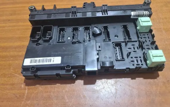 BMW X5 E53 Fuse box cover 518877006 8378107 29062005