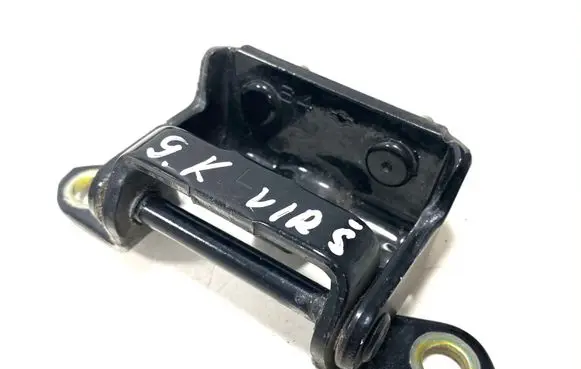 Rear door upper hinge
