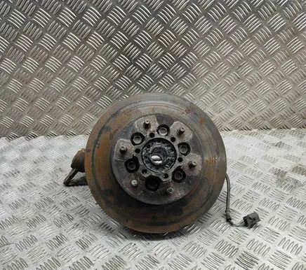 Isuzu D-Max Front wheel hub 8983039000