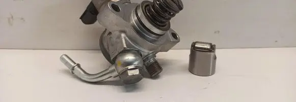 Mazda 3 III In-tank fuel pump 2951000553