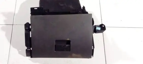 Ford C-MAX I Glove box 3m51r0600 3m51-r0600