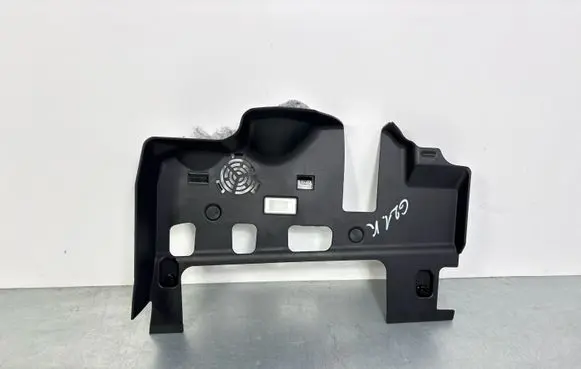 BMW 3 G20 G21 Dashboard lower bottom trim panel 6805568